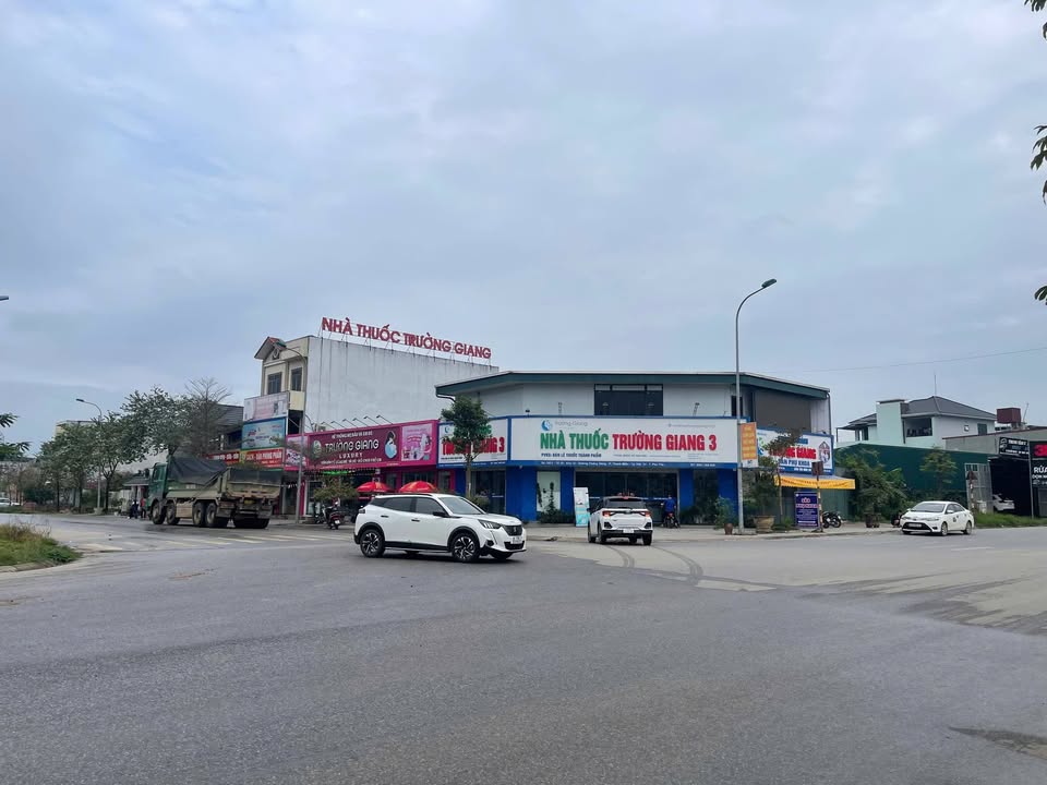 Đất nền Phú Thọ 100m² - Sổ đỏ thổ cư, ô tô tránh