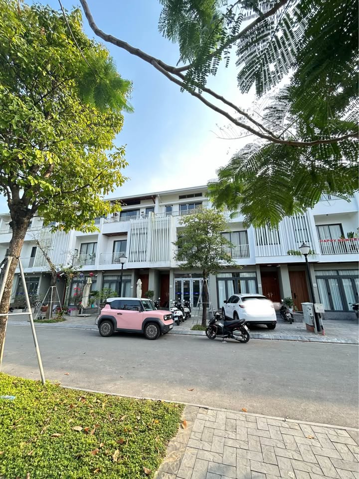 Nhà 3 Tầng Ecogarden 80m² - Sổ Hồng Riêng, View Công Viên 4-5 Tỷ