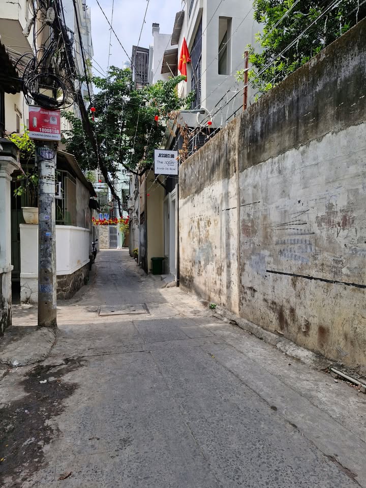 Nhà riêng Phú Nhuận 29m² - Hẻm ô tô, vào ở ngay!