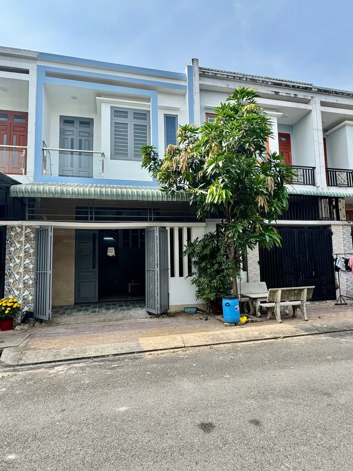 Nhà Sổ Hồng Riêng Tân Phước Khánh 60m² - Giá 2.9 Tỷ, Sẵn Sàng Dọn Vào Ở