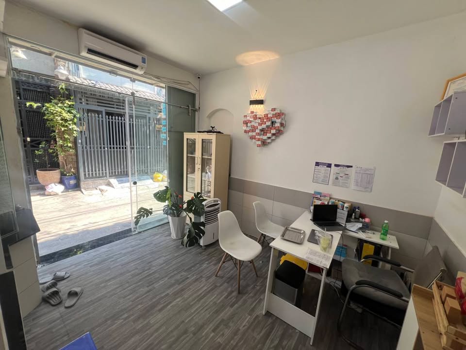 Mặt bằng Kinh doanh 12m² Hoàng Diệu, Phú Nhuận - Giá 3.7 Triệu/Tháng