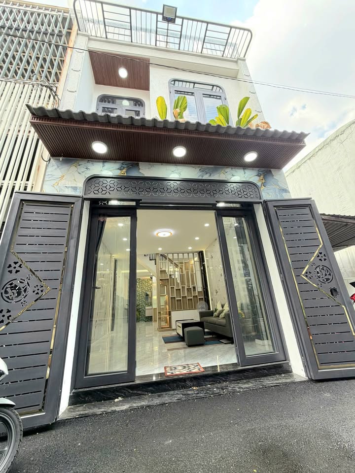 Nhà Riêng Quận 12 43m² Full Nội Thất - Sẵn Sàng Đón Chủ Mới!