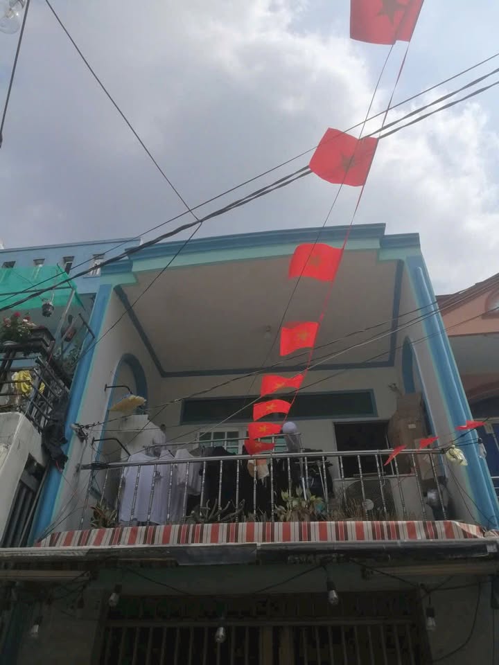 Nhà riêng Phạm Hùng Q8 56m² - Ô tô vào tận nhà, giá 10 triệu!