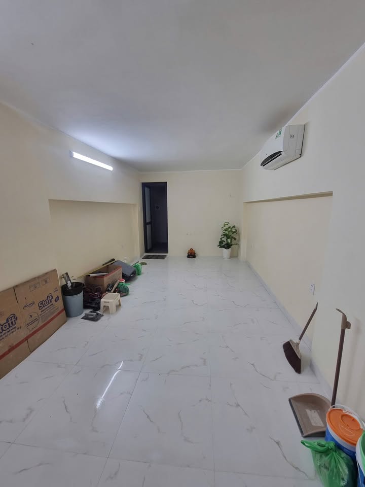 Nhà Riêng 32m² x 2 Tầng Bồ Đề, Long Biên - Giá 6.5 Triệu/Tháng, Đủ Nội Thất