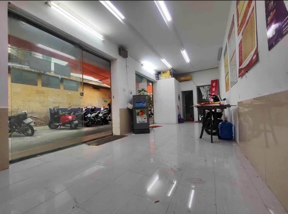 Cho thuê mặt bằng Thành Công 40m² giá 10 triệu - Mặt tiền 9m sầm uất!