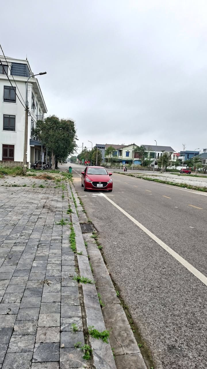 Đất nền Nguyễn Bá Ngọc, Tân Phong 100m² - Sổ đỏ chính chủ