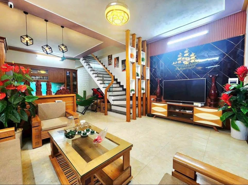 Nhà riêng Đông Vệ 100m² 2.9 tỷ - Chính chủ bán, ôtô vào gần