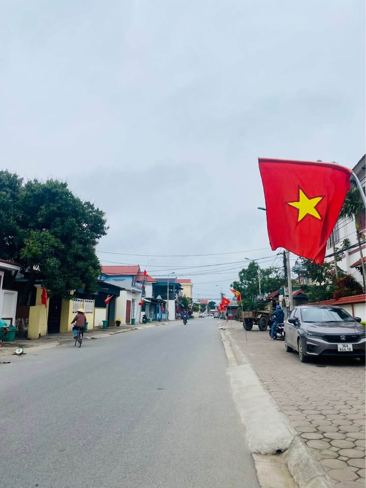 Đất Vàng Phố 5, Quảng Cát 500m² - Sổ Đỏ Sẵn Sàng Đầu Tư