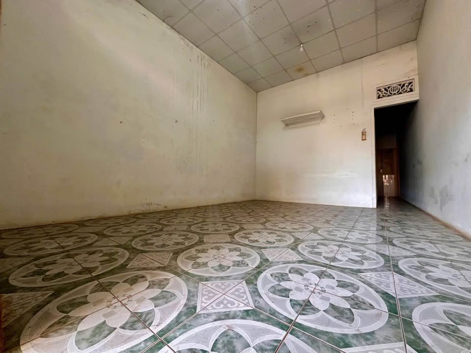 Nhà Mặt Tiền Nguyễn Thi Định BMT 150m² - Thích Hợp Kinh Doanh!