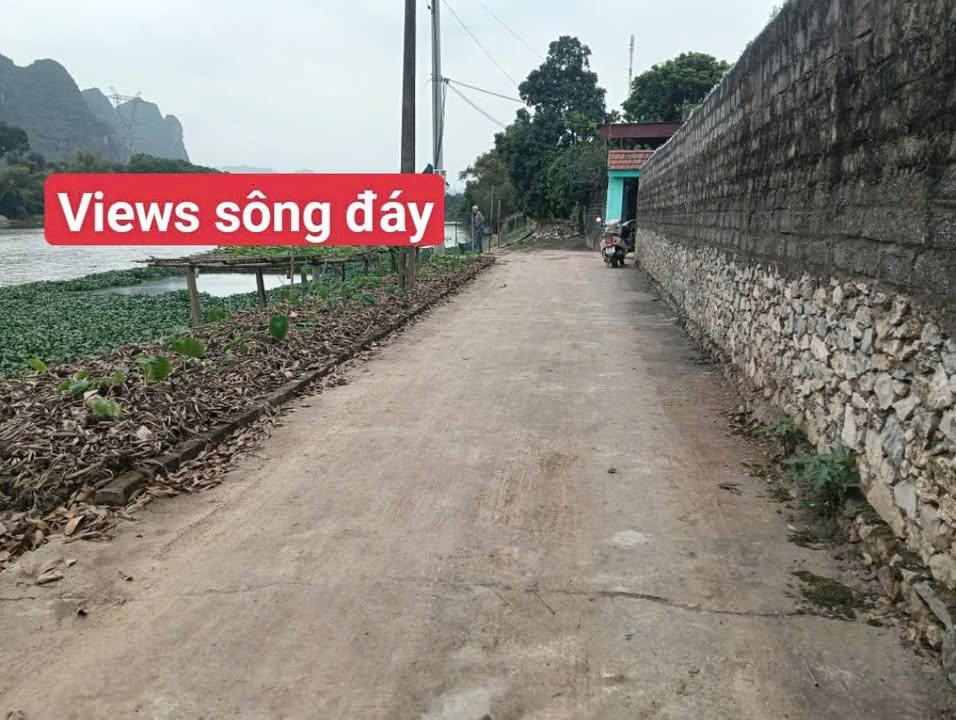 Đất nền Ngọc Sơn, Kim Bảng 126m² - Đường to ô tô, view sông!