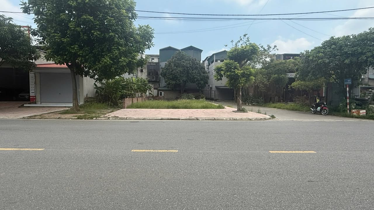 Nhà Phố Nguyễn Du Việt Trì 178m² - Mặt tiền kinh doanh đắc địa!