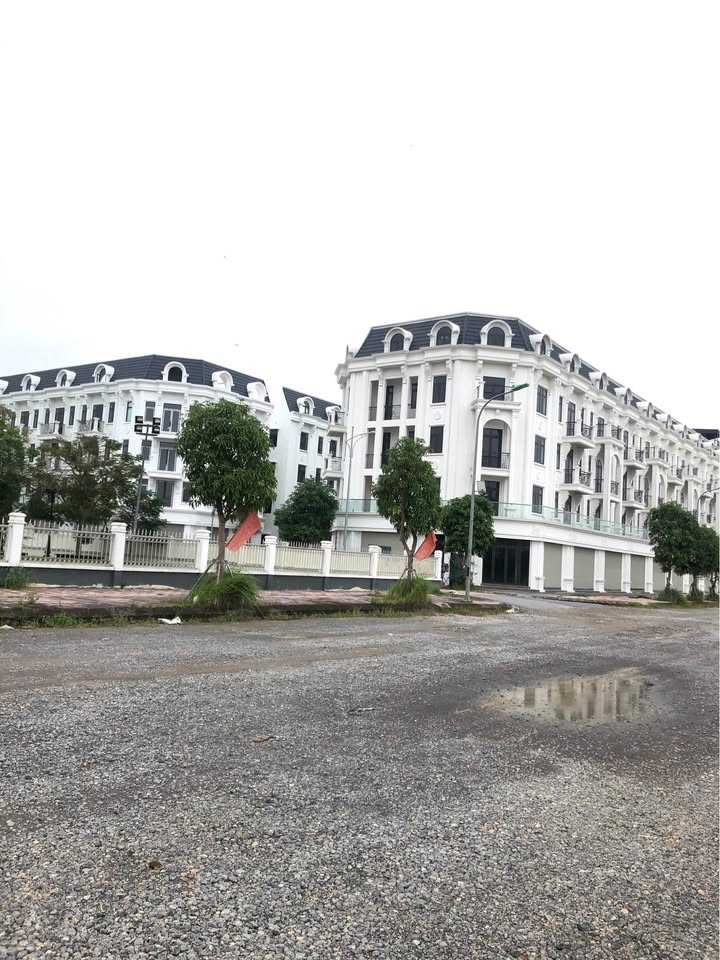 Nhà Tân Cổ Điển 90m² Lê Quý Đôn, TP. Thái Bình - Sẵn Sàng Về Ở!