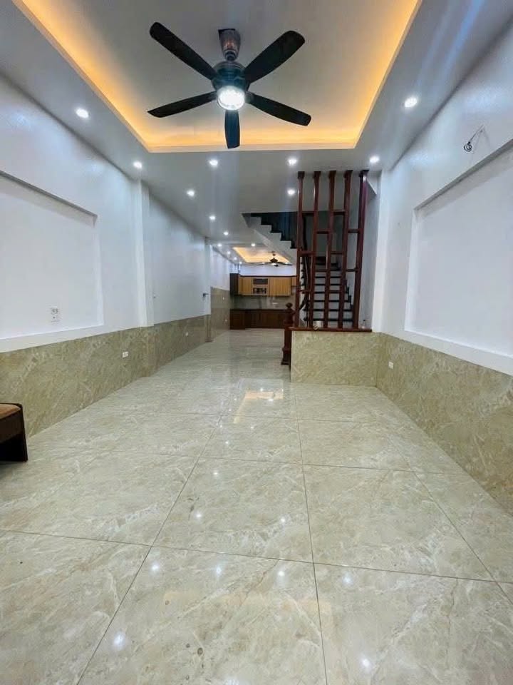 Nhà riêng Vân Canh 51m² - Ô tô đỗ cửa - 3 phút ra Mỹ Đình!