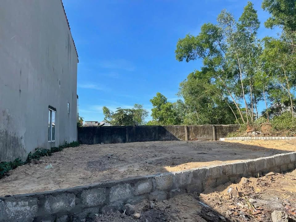 Đất nền mặt tiền Lăng Cô 230m² - Xây trọ, kinh doanh cực đỉnh!