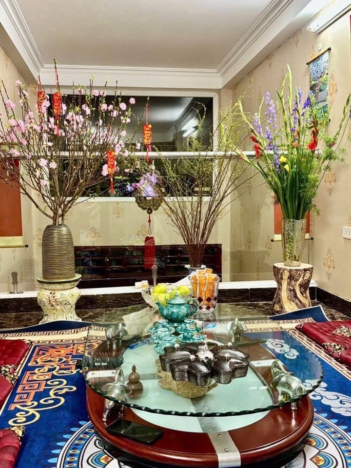 Nhà riêng Ba Đình 24m² - Sổ hồng sẵn, ô tô tránh tiện lợi!