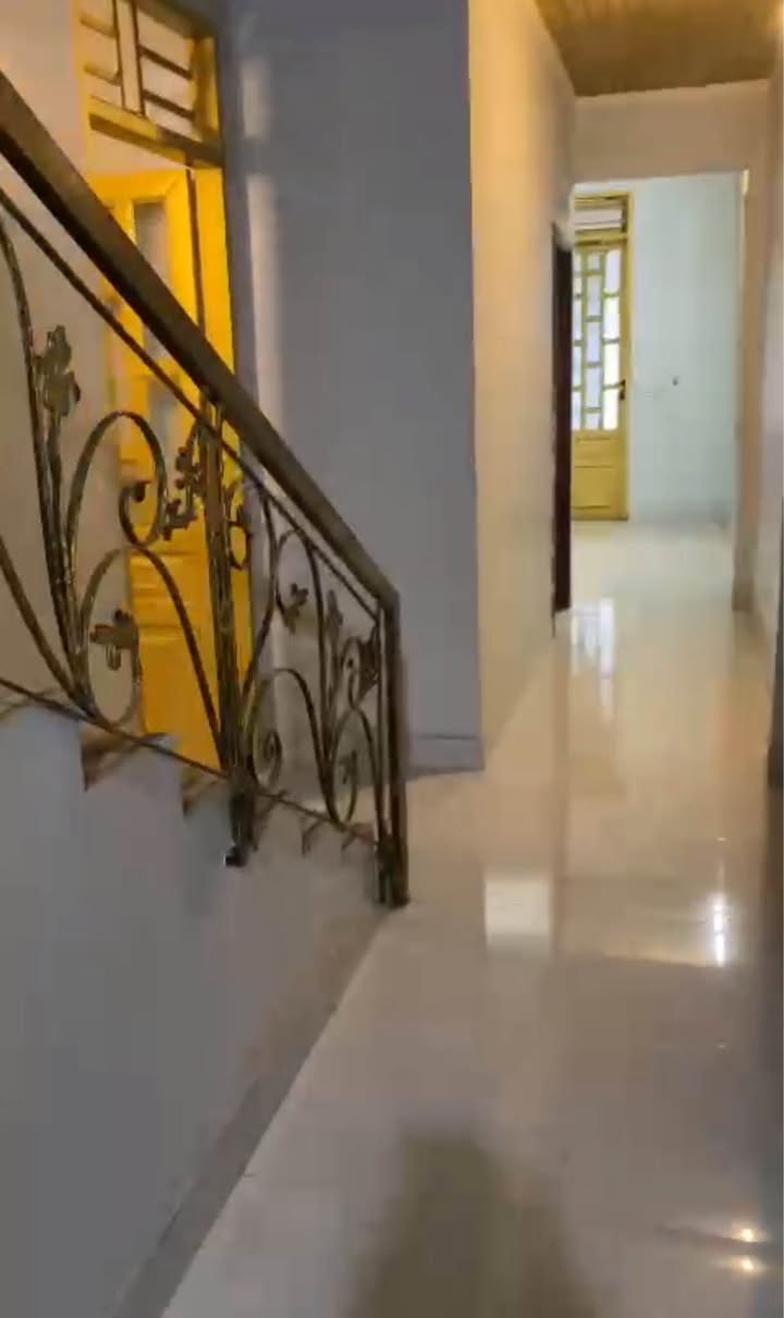 Nhà Mặt Tiền Đức Trọng 605m² - Mặt tiền kinh doanh, giá chỉ 4 tỷ!