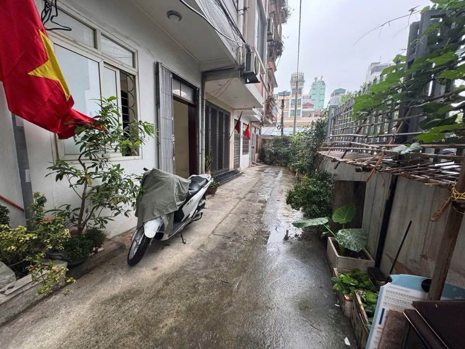 Nhà Phố Trịnh Định Cửu 35m² - Mặt Tiền Kinh Doanh, Sổ Đỏ Nở Hậu!