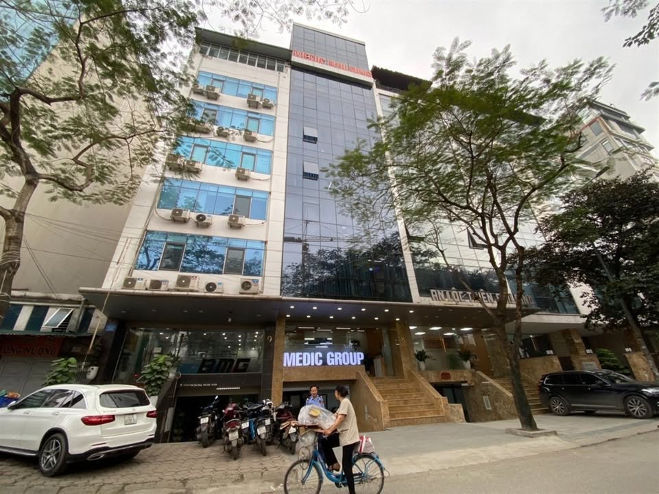Văn Phòng Trần Thái Tông 110m² - Giá 20 Triệu/Tháng - Sẵn Sàng Vào Ở Ngay