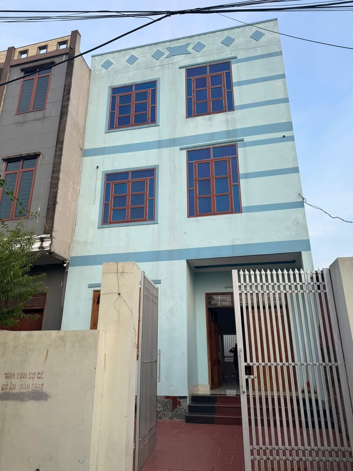 Nhà 3 Tầng Mỹ Thái, Lạng Giang 140m² - Chính Chủ Bán, Sổ Hồng Sẵn!