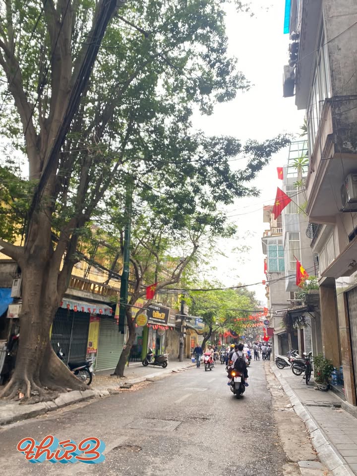 Nhà riêng Thọ Lão, Hai Bà Trưng 24m² - Sẵn sàng ở ngay!