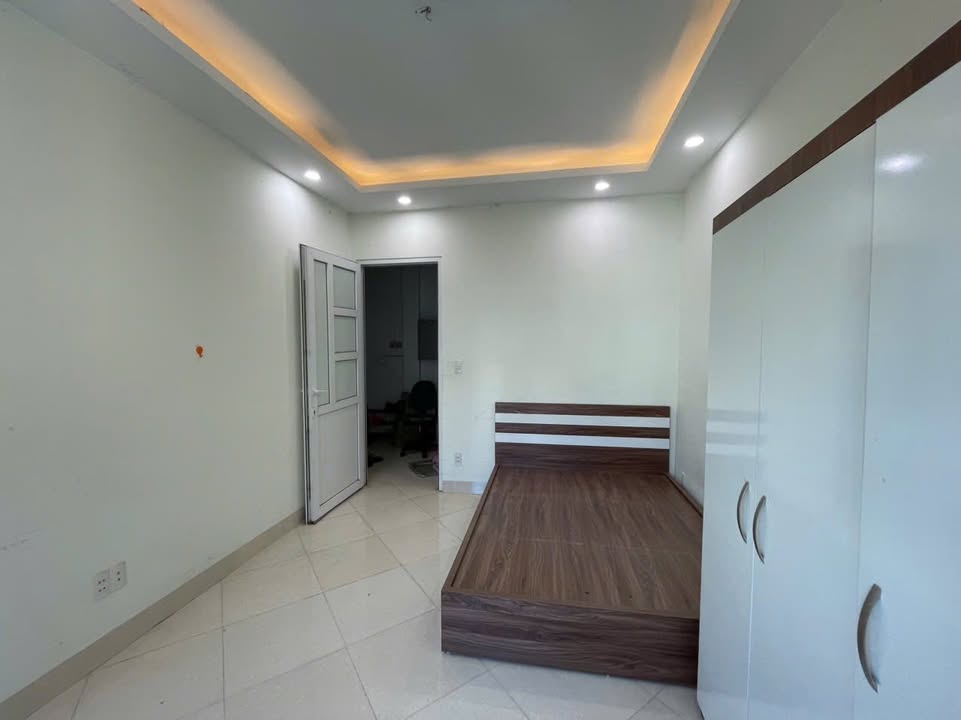 Thuê phòng Bằng Liệt Hoàng Mai 2.7 triệu - Giờ giấc tự do!