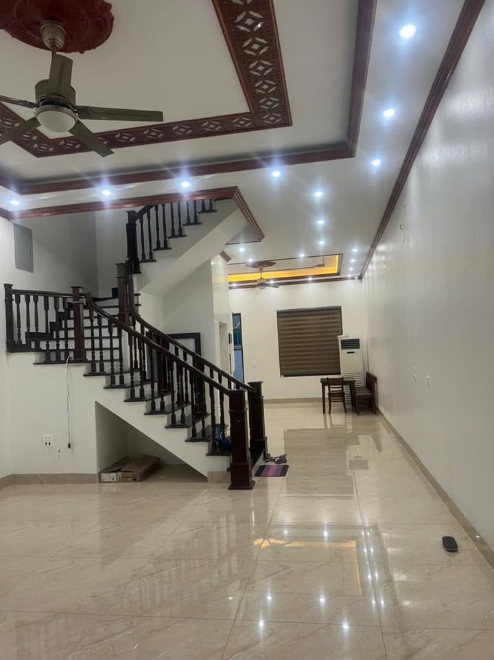 Cho Thuê Nhà 6PN Full Đồ, Có Thang Máy - Võ Cường, Bắc Ninh