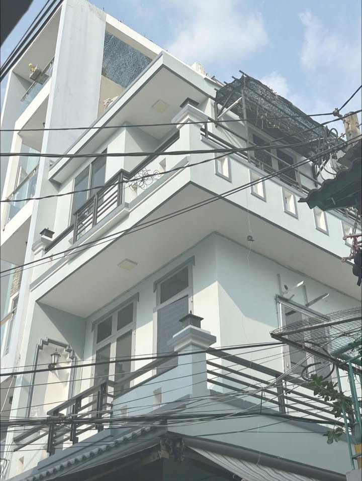 Nhà Phố Bình Tân 36m² 9 Triệu - Mặt Tiền Kinh Doanh Sầm Uất!