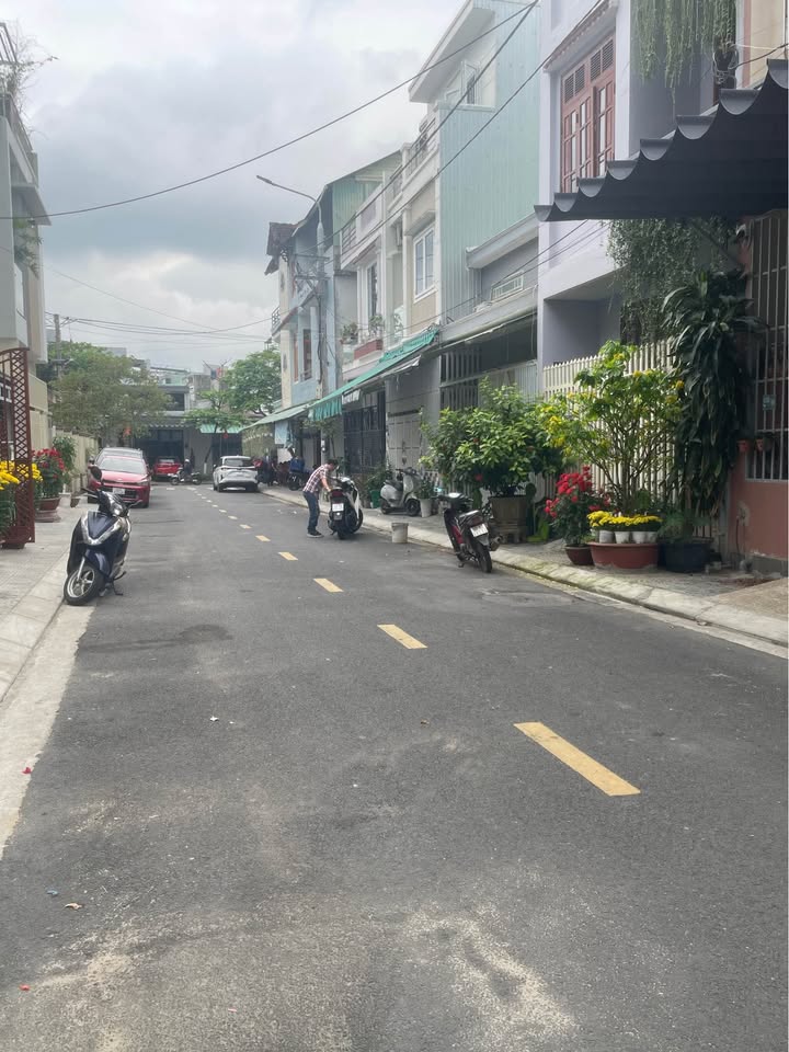 Nhà phố Thanh Khê, Đà Nẵng 60m² chỉ 4.X tỷ - Mặt tiền kinh doanh đắc địa!