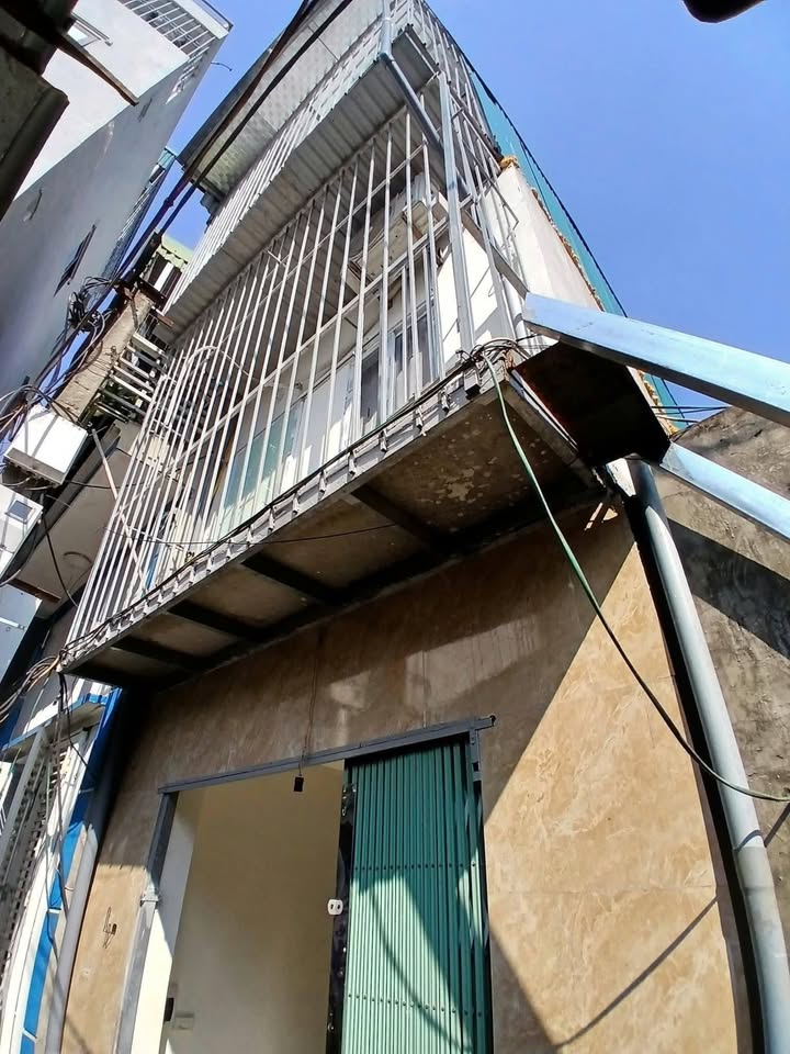 Nhà riêng Tân Mai, Hoàng Mai 23m² - Sẵn sàng ở ngay!