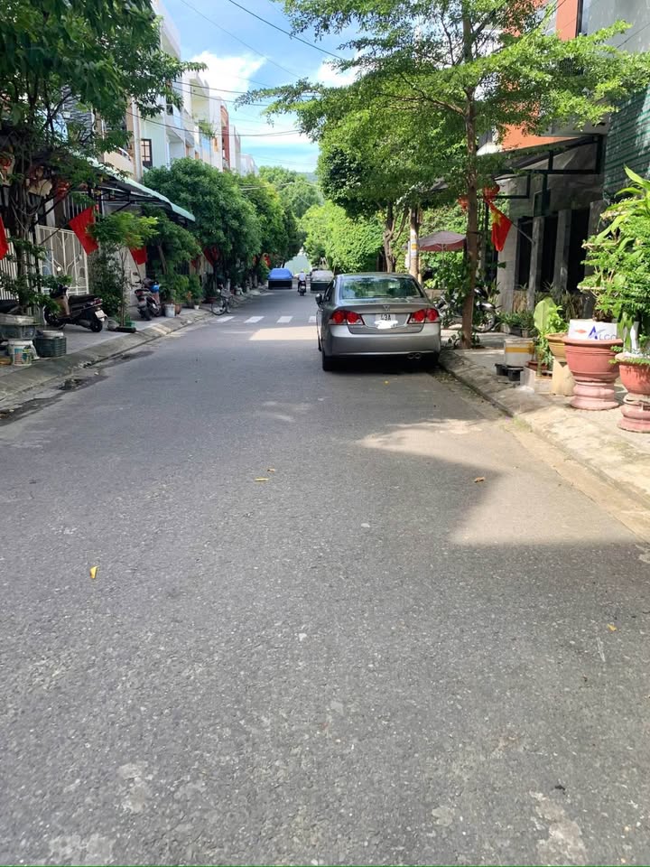 Nhà Mặt Tiền Sơn Trà 70m² - 6.5 Tỷ, Ô Tô Tránh, Gần Biển Mỹ Khê