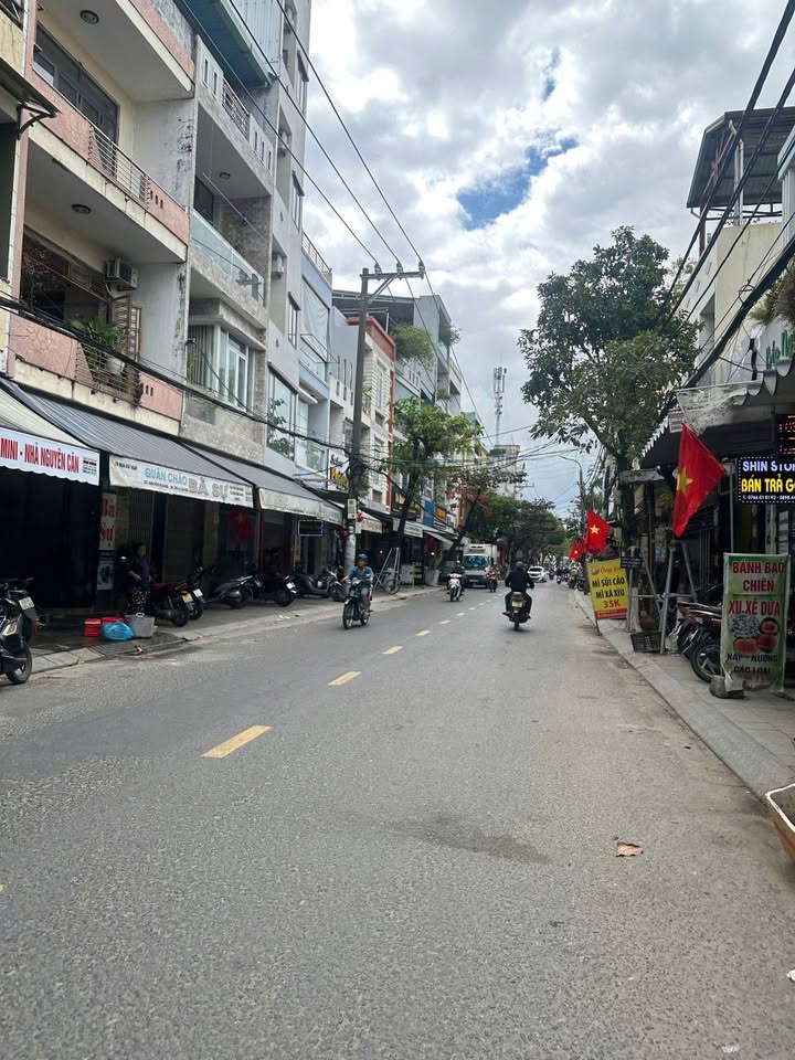 Mặt Tiền Nguyễn Hoàng Đà Nẵng - Nhà 3 Tầng Kinh Doanh Dòng Tiền 40 Triệu/Tháng