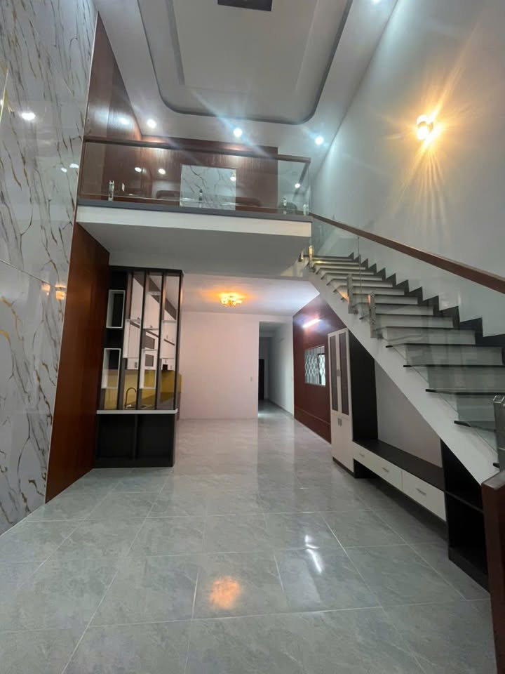 Nhà 170m² Đức Hòa Long An - Hoàn công đủ, Sổ hồng riêng, Giá 2.35 tỷ