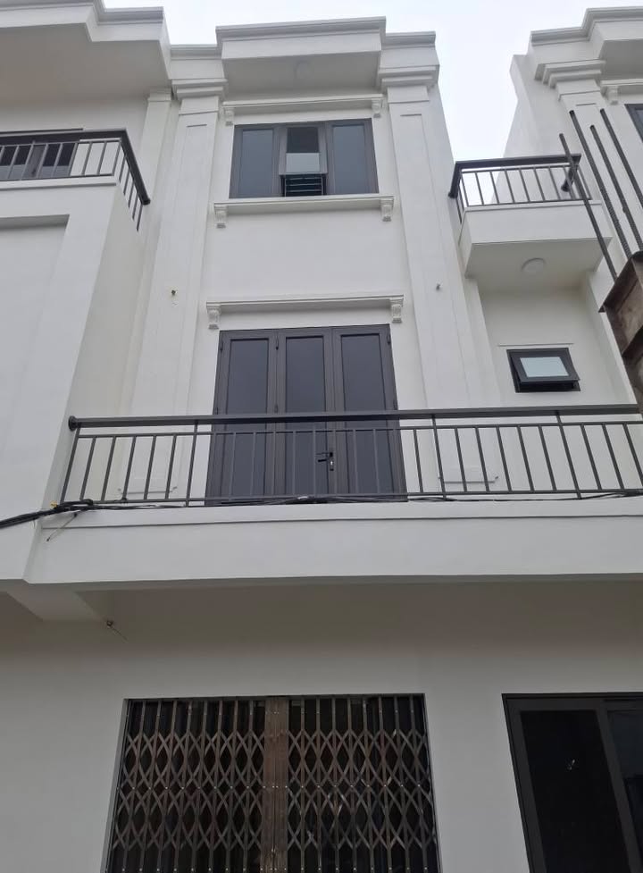 Nhà 3 Tầng Ngõ Văn Cao, Nam Định - 45m² Sổ Đỏ, Giá 1.89 Tỷ