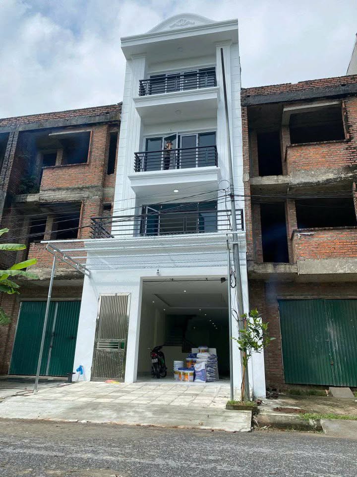 Nhà Phú Hà Việt Trì 100m² - Sẵn sàng ở ngay, mới xây 2024!