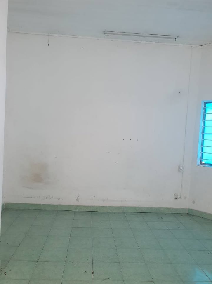 Nhà cấp 4 Phường Phú Lợi, Thủ Dầu Một 5 triệu/tháng - Vị trí đẹp!