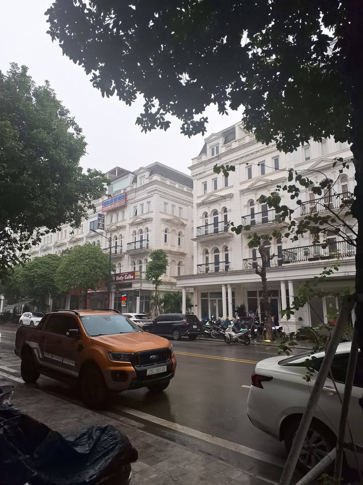 Cho Thuê Shophouse Louis Đại Mỗ 105m², 5 Tầng, Mặt Tiền 5m - Kinh Doanh & Ở Đều Tuyệt Vời