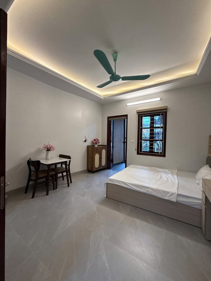 Studio Ngõ 435 Đội Cấn, Ba Đình - Full nội thất cao cấp, sẵn sàng ở!