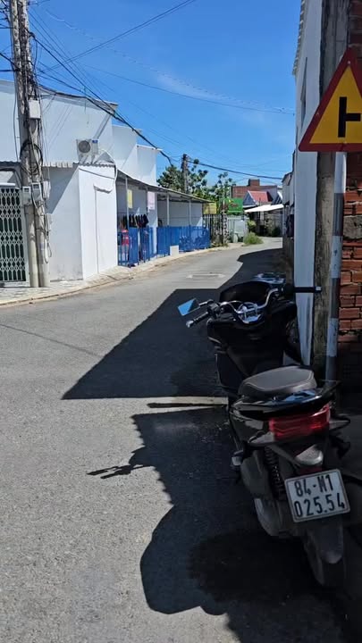 Nhà riêng Trà Vinh 105m² - Giá tốt hiếm có, Sổ hồng sẵn