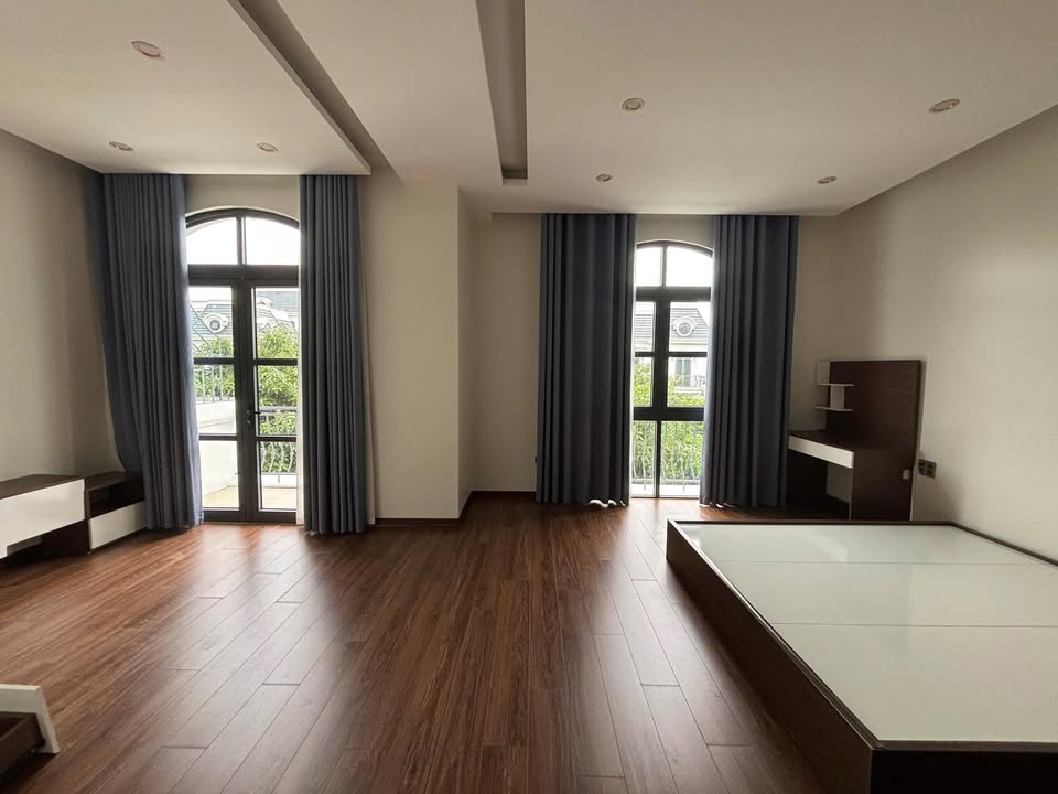 Cho thuê nhà 4 tầng full đồ Vinhomes Hậu Lộc - Sẵn sàng đón gia đình