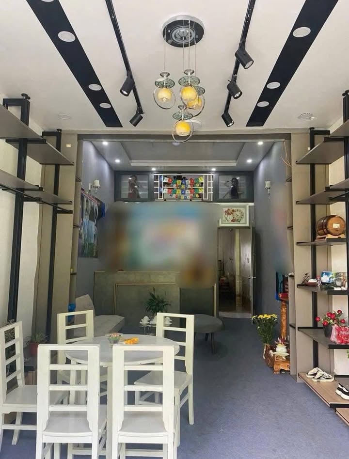 Cho thuê nhà mặt tiền Yersin, P.9, Đà Lạt - Kinh doanh sầm uất