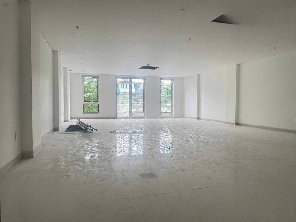 Nhà Mặt Tiền Nguyễn Văn Kỉnh, TP Thủ Đức 155m² - Kinh doanh sầm uất!