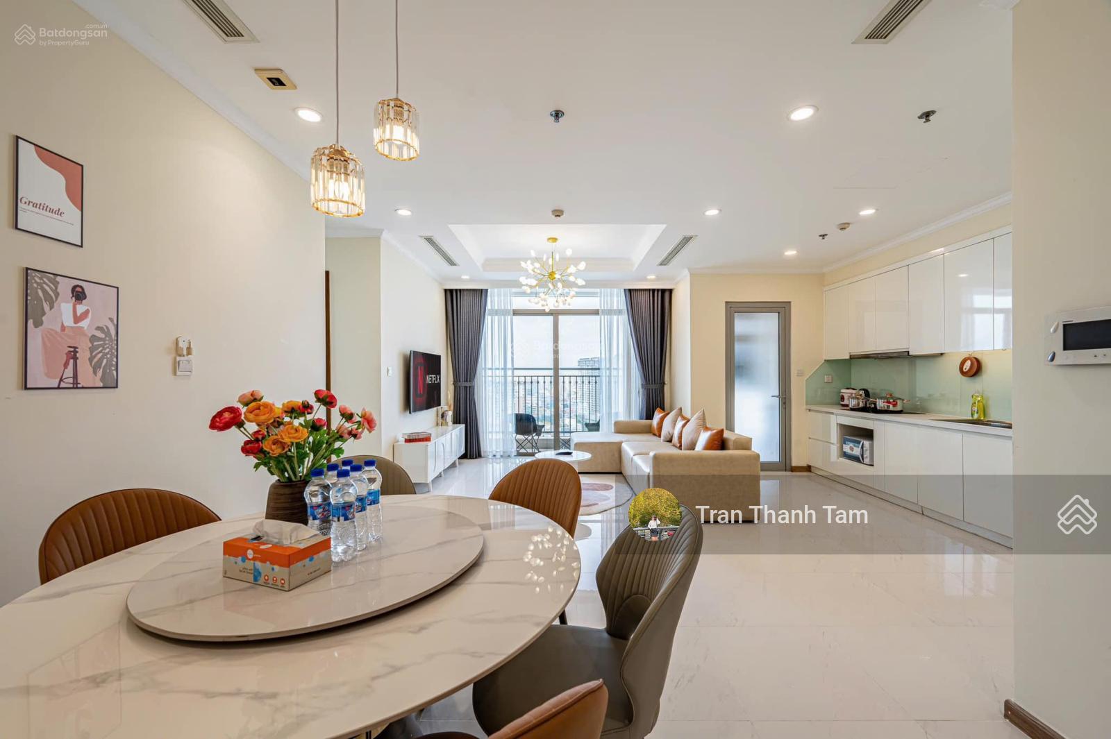 Cho thuê căn hộ Oriental Plaza Âu Cơ, 83m², 2PN, 10 triệu - Sẵn sàng dọn vào ở ngay!