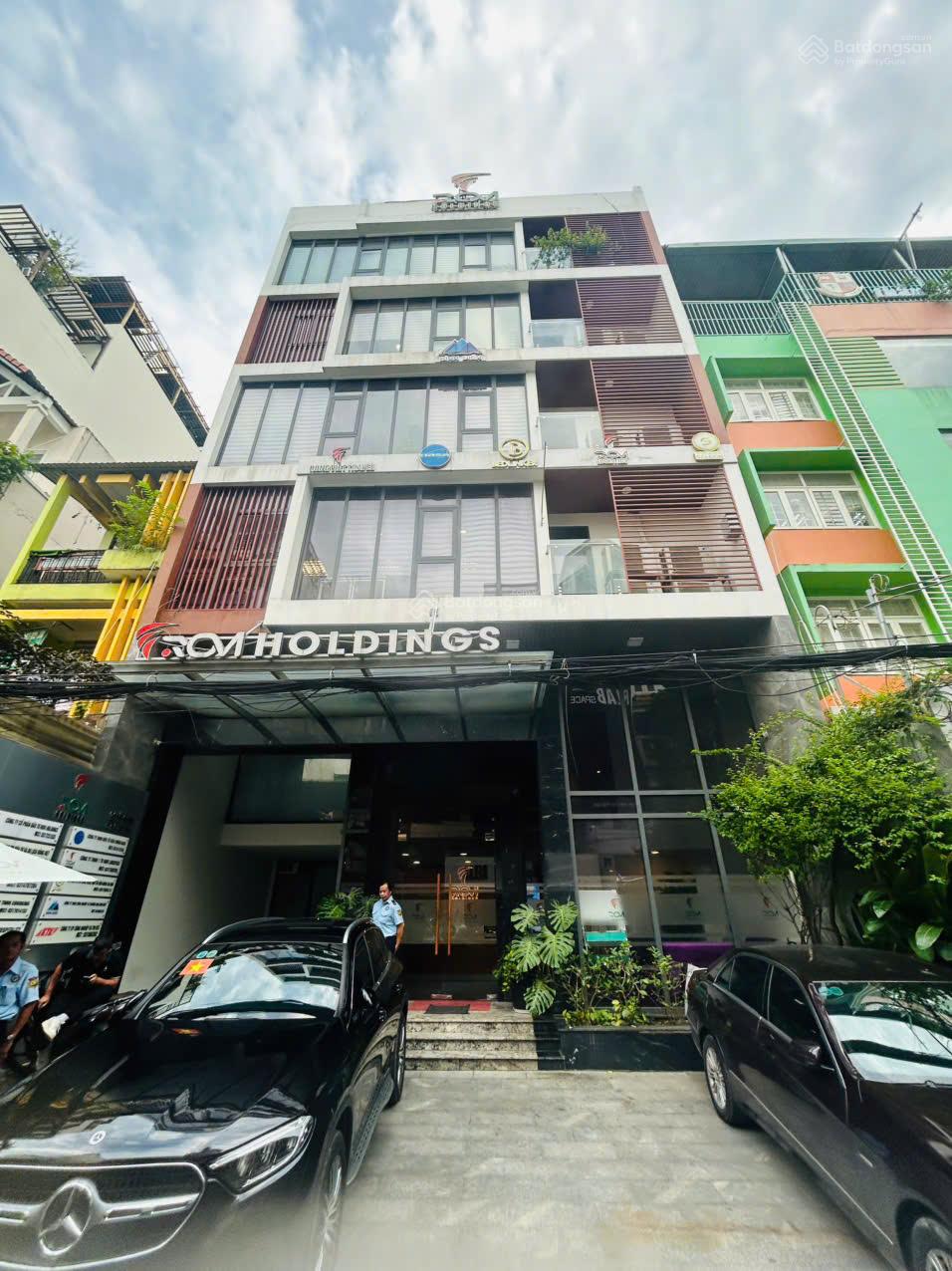 Tòa nhà văn phòng 1.200m² MT Hát Giang, Tân Bình - Kinh doanh đắc lợi