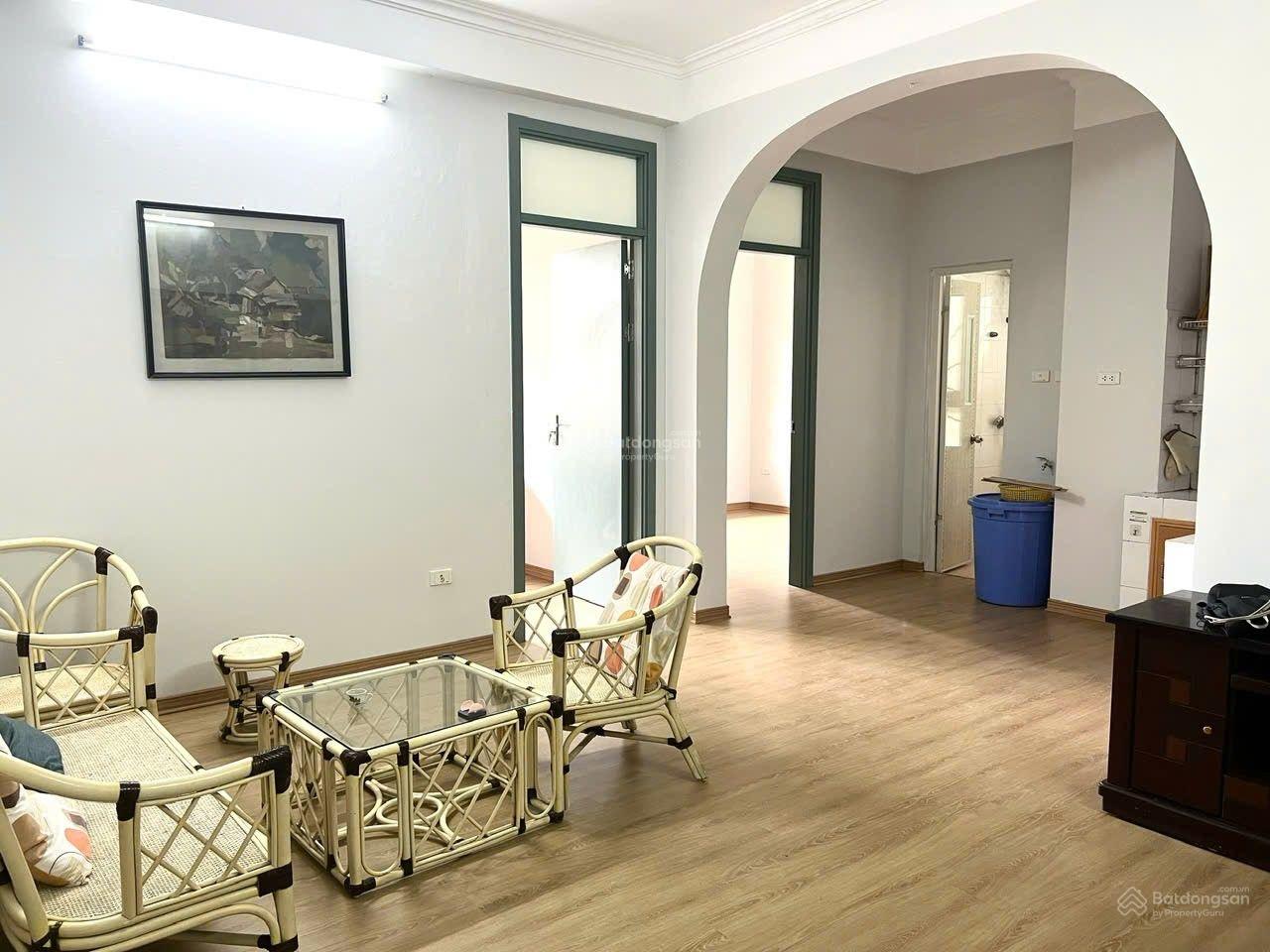 Nhà riêng ngõ 45 Hào Nam, Đống Đa 68m² - Sẵn sàng ở ngay!