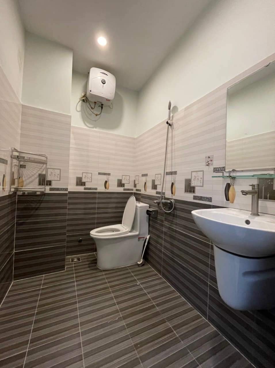 Nhà Mặt Tiền Nguyễn Thị Ba, Sơn Trà 70m² - Vị Trí Đắc Địa, Ở Ngay!