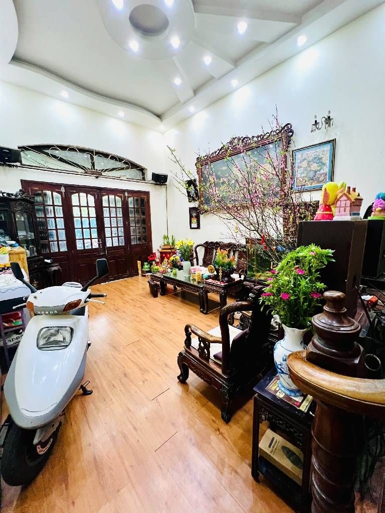 Bán nhà Huỳnh Tấn Phát Long Biên 83m² giá 23 tỷ - Vị trí đắc địa!