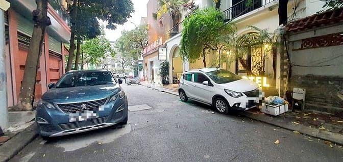 Biệt thự song lập Yên Hòa 153m² - 3 thoáng, 99 tỷ