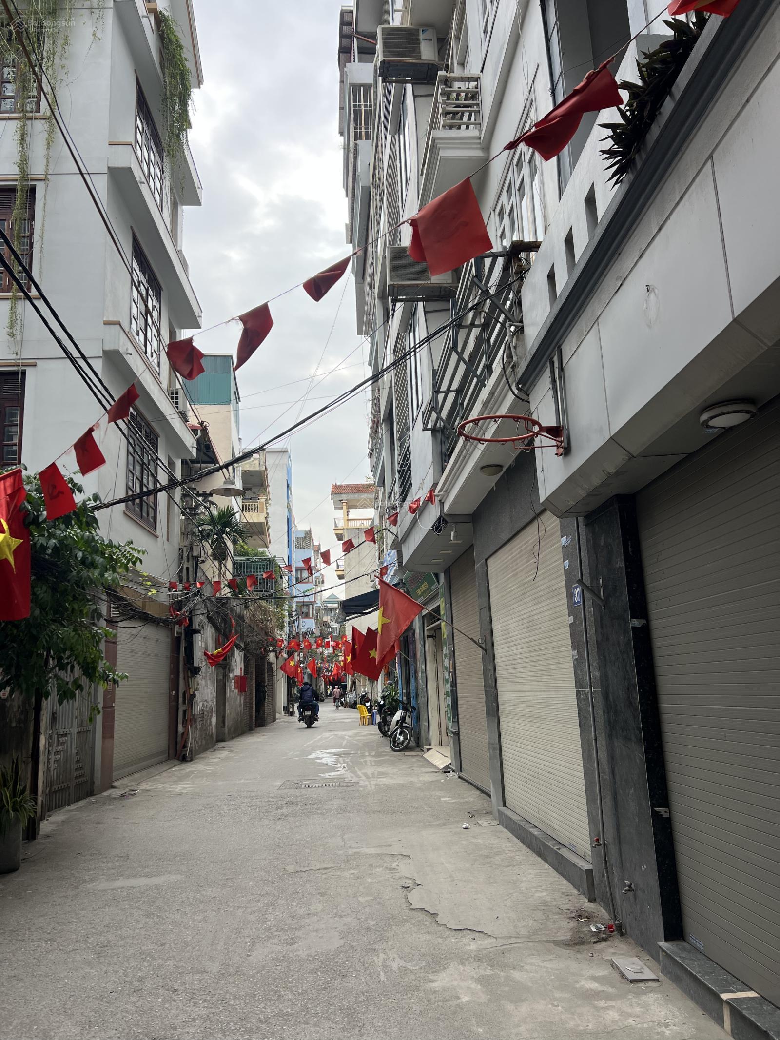 Bán nhà Hữu Lê Thanh Trì 42m² 4 tầng giá 7.5 tỷ - Sổ đỏ chính chủ