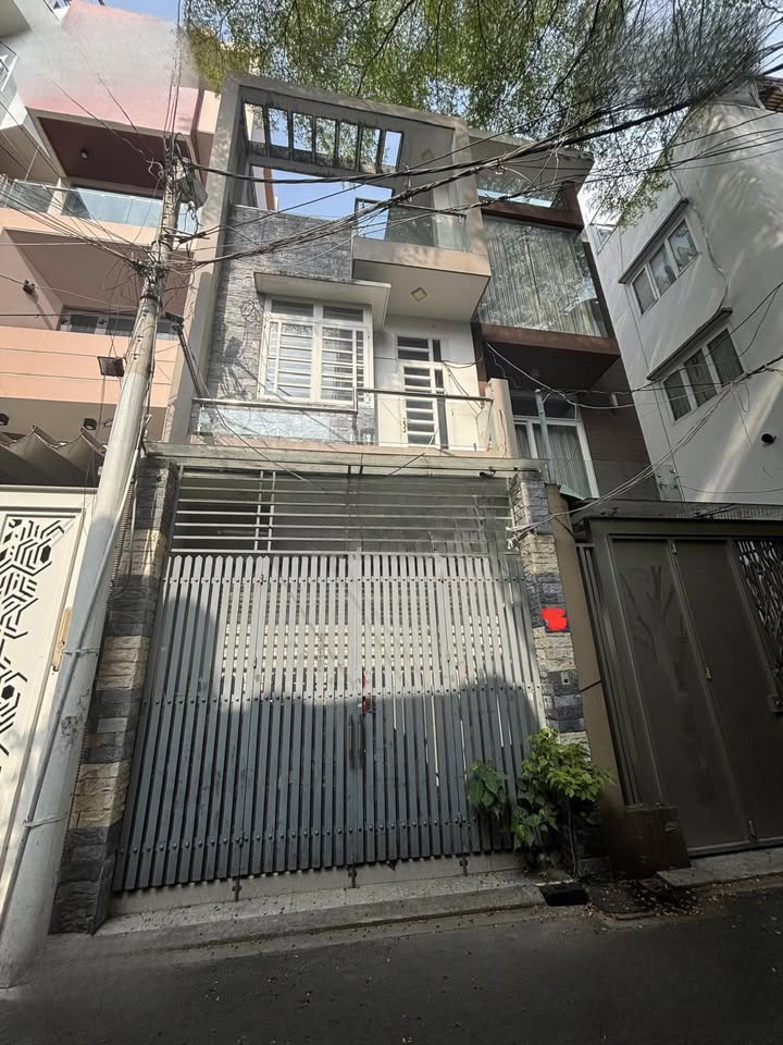 Nhà Cho Thuê 4PN HXH Lạc Long Quân, Tân Bình - 18 Triệu/Tháng