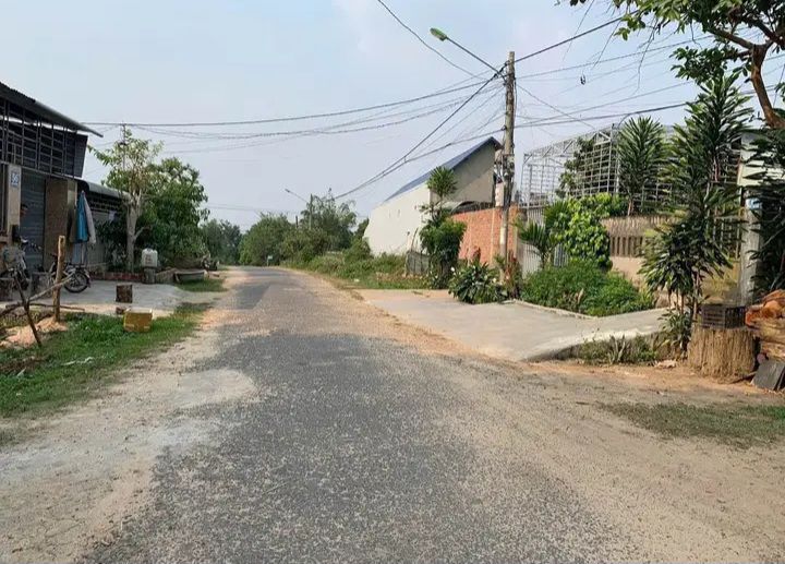 Bán nhà đường Nguyễn Thái Bình Kon Tum 230m² giá 9 tỷ - Vị trí đẹp